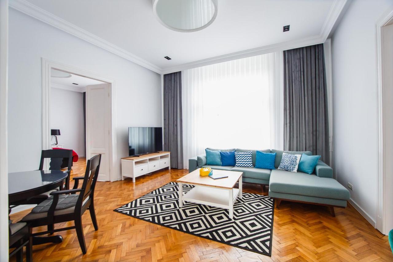 Spacious Riverviews Apartment Near Piata Unirii Gran Varadino Esterno foto