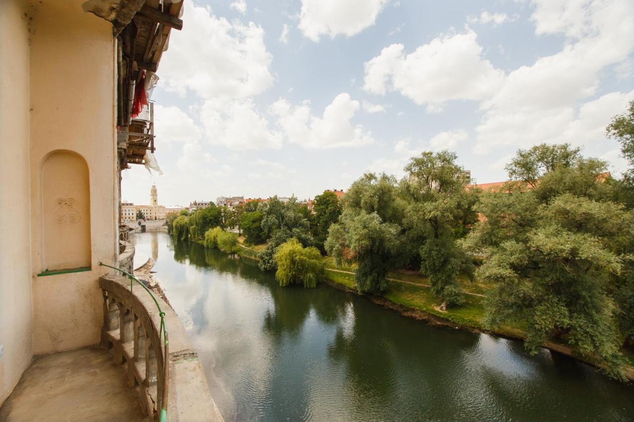Spacious Riverviews Apartment Near Piata Unirii Gran Varadino Esterno foto