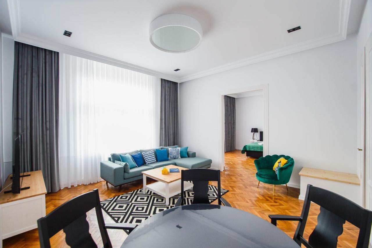 Spacious Riverviews Apartment Near Piata Unirii Gran Varadino Esterno foto